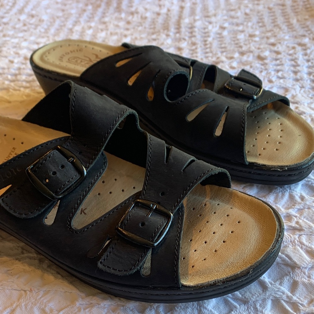 Floy Flot Women's Slip On Sandals - Picture 15 of 16